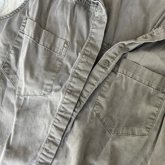 Cotton On blouse - Picture 3 of 3